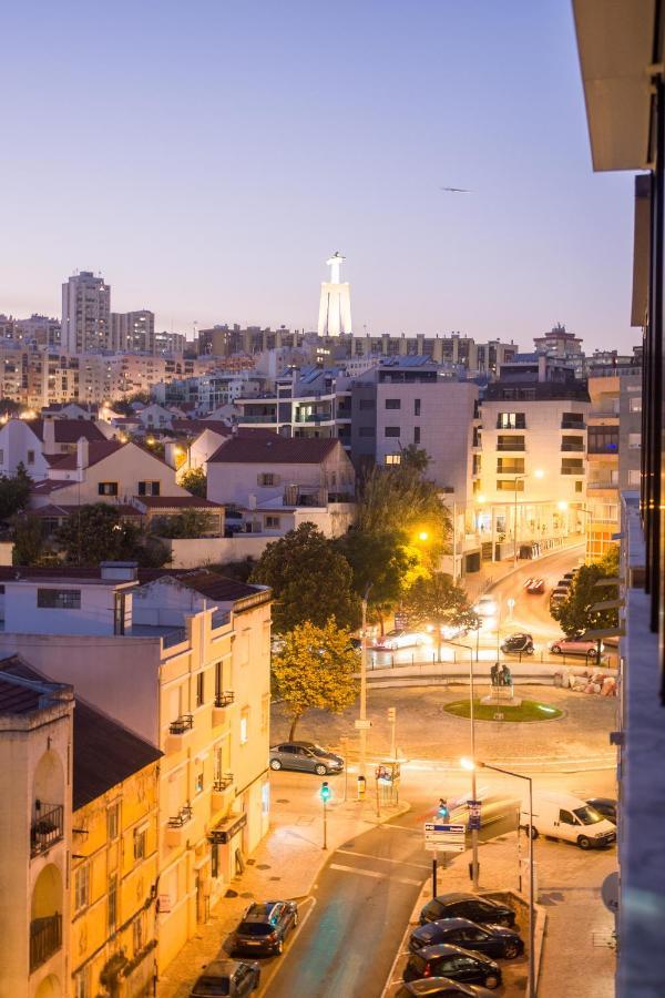 Just4U Apartment 2 Almada Exterior photo