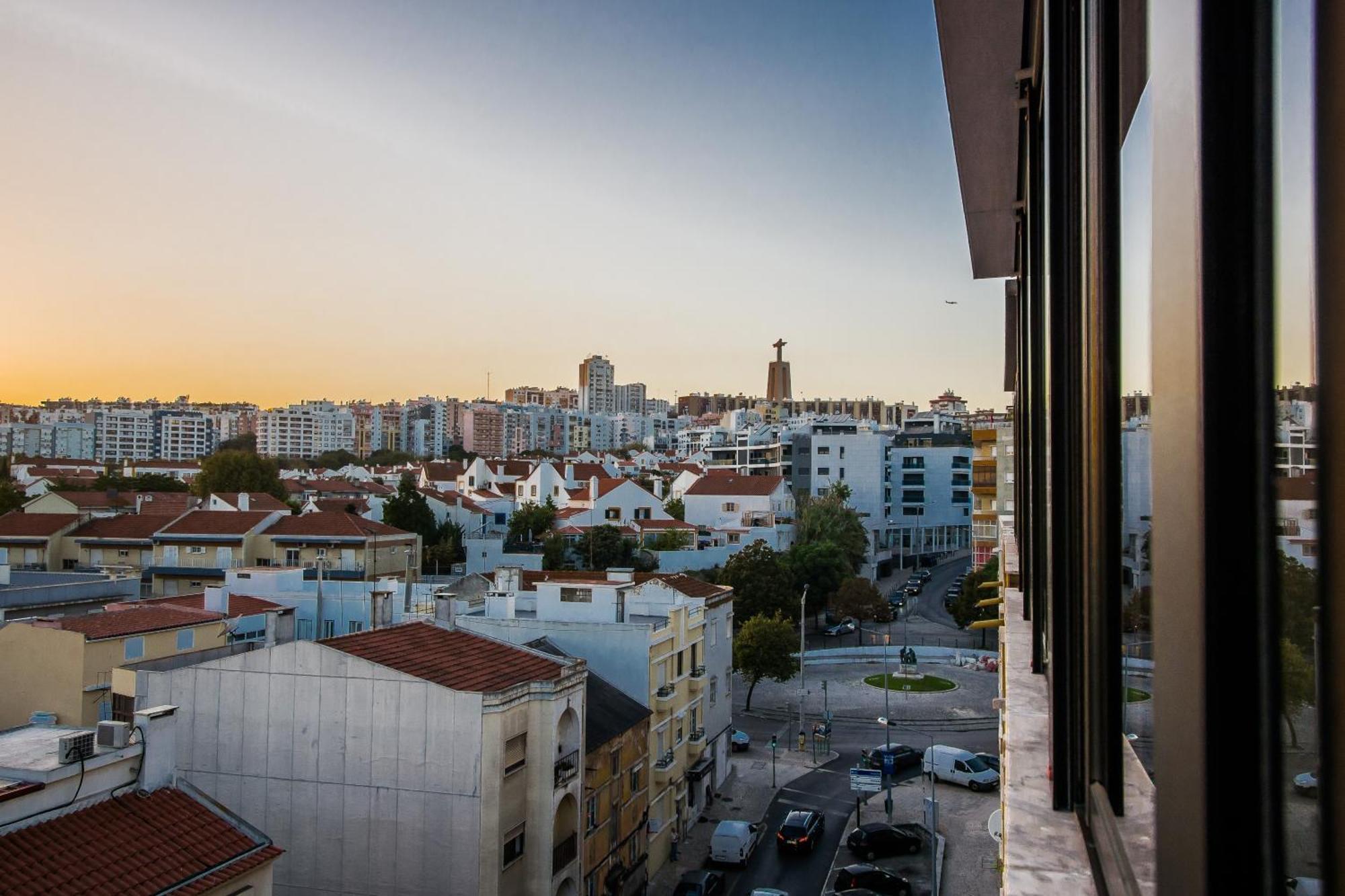 Just4U Apartment 2 Almada Exterior photo